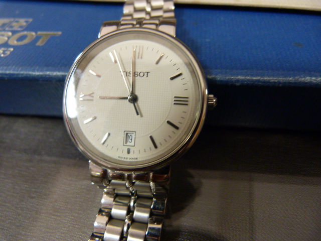 Tissot Stainless steel wrist watch in original case, water resistant up to 30m. In need of a new - Image 4 of 4