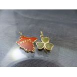 2 x 9ct Hallmarked charms (1) Red enamelled county of Devon measuring approx 19.4mm x 17.25mm