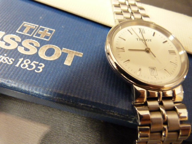 Tissot Stainless steel wrist watch in original case, water resistant up to 30m. In need of a new - Image 3 of 4