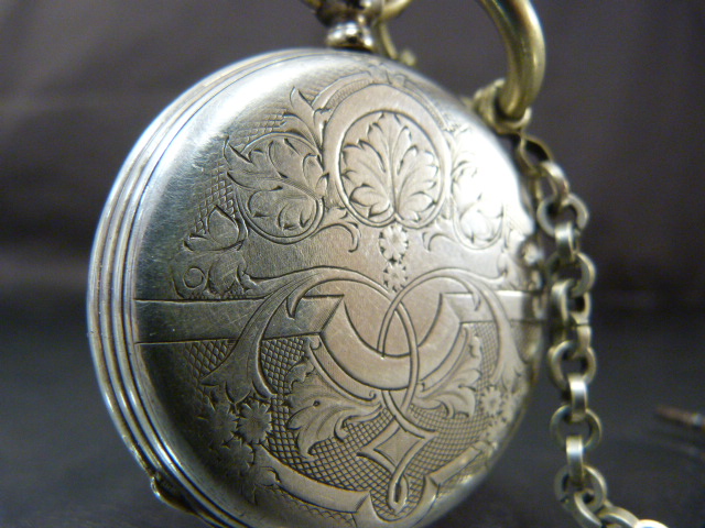 Three working silver pocket watches (2 of which the backs won't open). 1 hallmarked 800. Total - Image 17 of 20