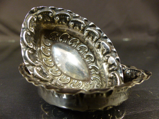 Pair of hallmarked silver salts poss by William Devenport Birmingham 1900 approx weight - 12.6g - Image 2 of 3