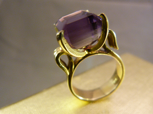 14K Gold contemporary 1970's design Amethyst Ring. The approx 7.5carat Amethyst measures approx 11mm - Image 5 of 6