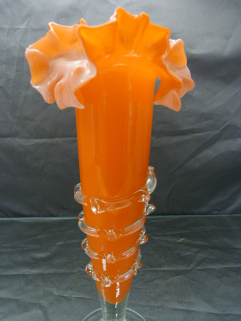 A Ribbed orange glass bud vase with applied clear glass frills. 20th Century probably part of a - Image 2 of 4