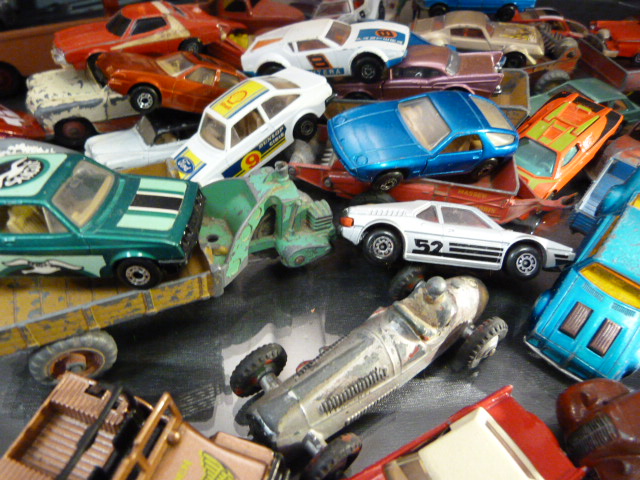 Small collection of unboxed Corgi toy cars - Image 3 of 11