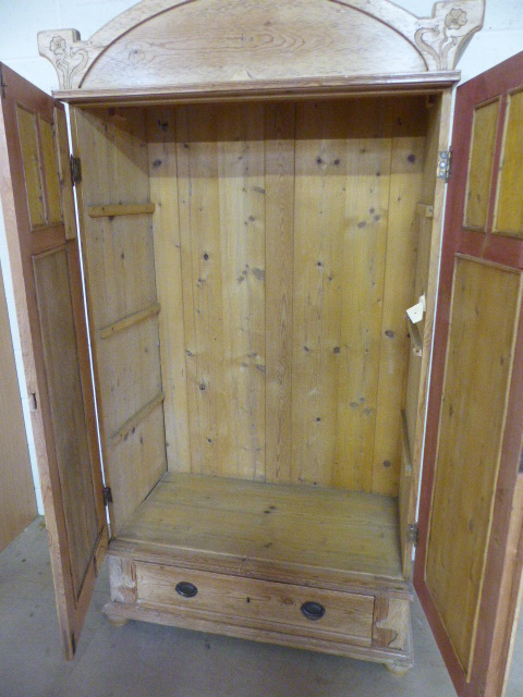 Antique Scandinavian Pine Two door wardrobe with carved decorative domed frieze at top. - Image 2 of 5