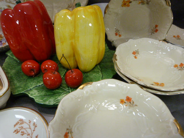 Collectable china - to include three Dresden china lattice bowls, Rosenthal plates and other - Image 4 of 7