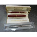 Parker Duofold Fountain pen and Biro in Burgundy with original display case, along with a