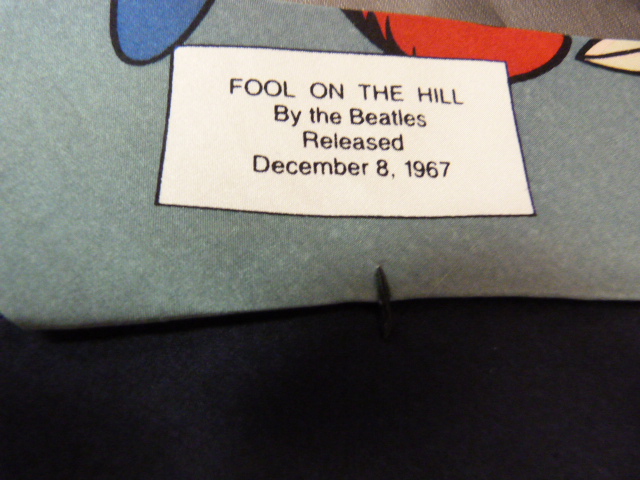 An Apple Corporation, The Beatles Fool on the Hill Promotional silk tie. - Image 3 of 4