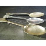 Three hallmarked silver Golfing related Teaspoons. (1) Sheffield 1934 Maker Henry Wigfull (Lee &