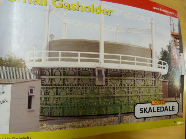 HORNBY SKALEDALE - R8737 - GASWORKS SMALL GASHOLDER - Image 2 of 2