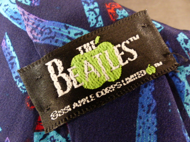 An Apple Corporation, The Beatles 'Help' promotional silk tie - Image 3 of 3