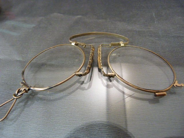 Two pairs of 19th century spectacles in cases. One pair by Curry and Paxton Ltd - Image 3 of 4