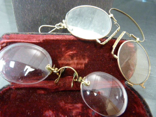 Two pairs of 19th century spectacles in cases. One pair by Curry and Paxton Ltd - Image 2 of 4