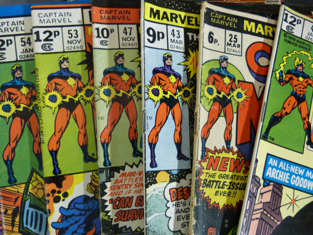 Captain Marvel Comics - No.4 (2639) and issues (2460) 25, 43, 47, 53, 54, 55, 56, 57, 62. (10 - Image 3 of 4