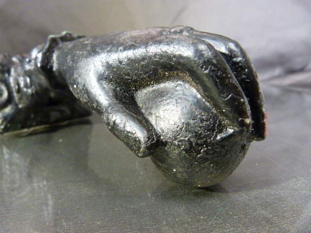 19th Century of a Cast iron door knocker in the form of a hand - Image 3 of 4