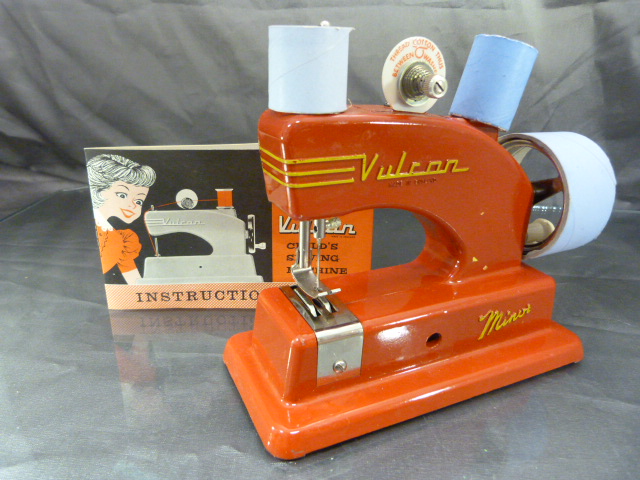 The 'Vulcan' Minor childs sewing machine with original manual etc - Image 2 of 4