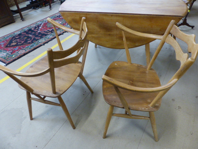 A set of four retro very rare Ercol 493 Windsor Carver Chairs. Only in production for three years - Image 3 of 8