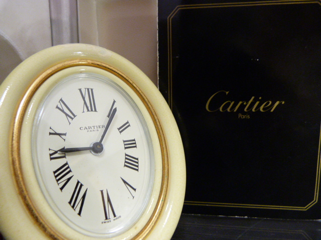 CARTIER - Desk Clock by Cartier Paris with 8 day movement. The outer frame in a Creme enamel and - Image 6 of 7