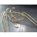 Quantity of 9ct Gold jewellery to include gold chains, rings, bracelet etc. (total weight approx