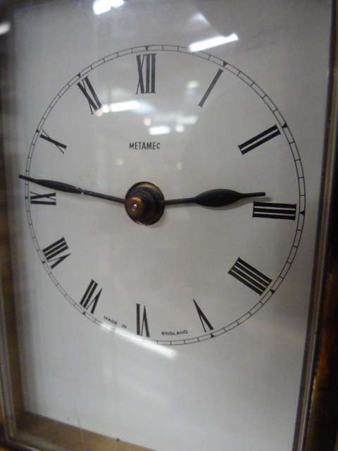 Metamec brass cased carriage clock with plaque to inside 'Bravingtons London' - Image 4 of 4