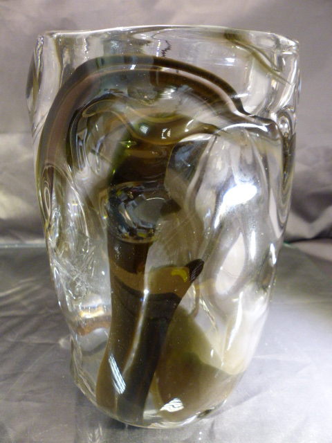 Large Whitefriars black and clear glass vase along with a heavy clear glass vase - Image 4 of 5