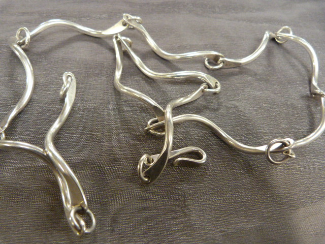 CONTEMPORARY ‘Sterling’ Necklace by PJ. The approx: 28” long necklace is made up of 12 approx: 3. - Image 3 of 4