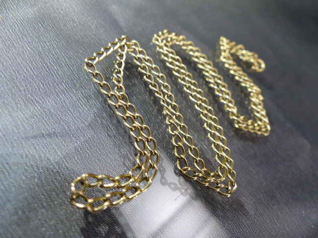 9ct Gold hallmarked chain. Weight approx 7.2g - Image 2 of 3