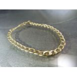 9ct curb link bracelet (approx 16cm long)