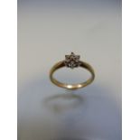 9ct gold diamond set Daisy ring