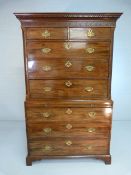 George III mahogany chest on chest, moulded cornice with Greek key detailing above two short over