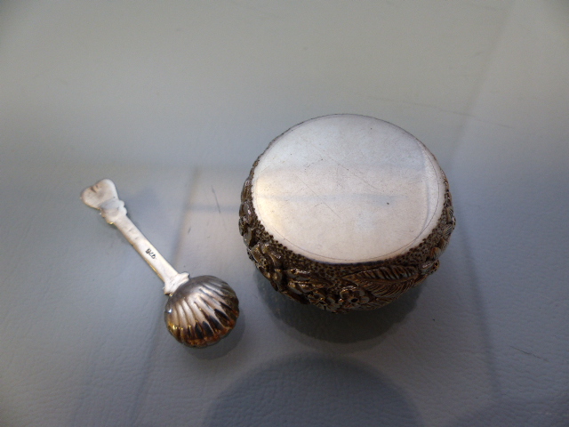 Silver salt and matching spoon - Image 5 of 5