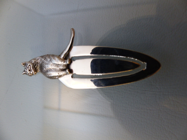 Silver bookmark with cat finial