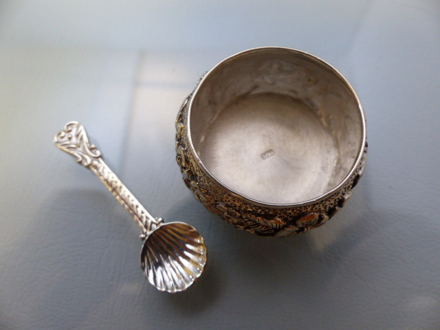 Silver salt and matching spoon - Image 2 of 5