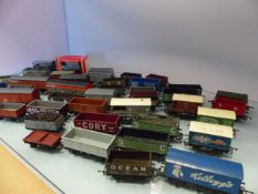 Collection of Hornby and Tri-ang railway carriages