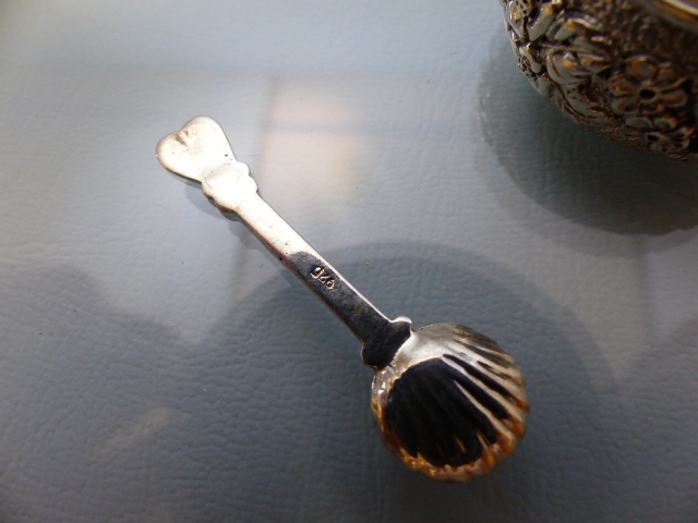 Silver salt and matching spoon - Image 3 of 5