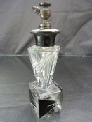 1920's American Art Deco atomiser Perfume bottle. Formed of cut clear and black glass. The