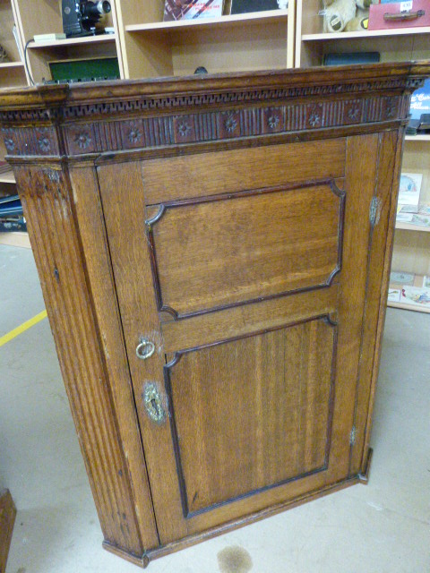 George III oak corner cupboard