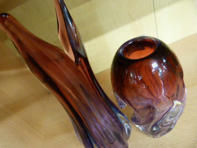 Murano glass - tulip style purple and clear glass vase along with another in the same colours of - Image 5 of 5