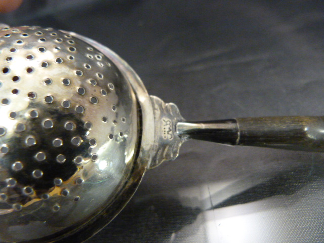Continental silver. To include a Tea strainer with ebonised handle and a small condiment pot on - Image 5 of 5