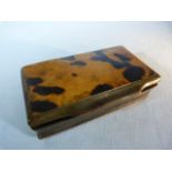 Large tortoise shell and horn snuff box