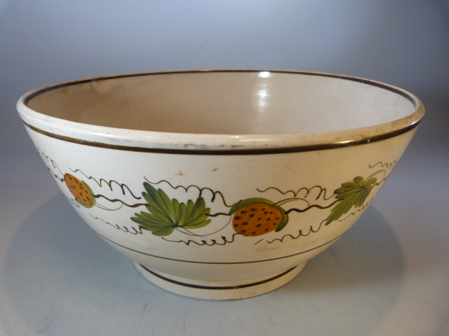 Staffordshire strawberry pearlware bowl c.1790 in Pratt Colours. Large deep footed bowl decorated in