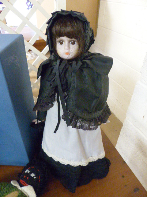 1950's Pedigree black doll, two similar and collection of vintage dolls to include Royal Doulton - Image 7 of 10