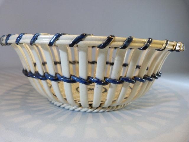 WEDGWOOD - Pearlware chestnut basket c.1800 with blue underglaze. Impressed Wedgwood to base. - Image 6 of 10