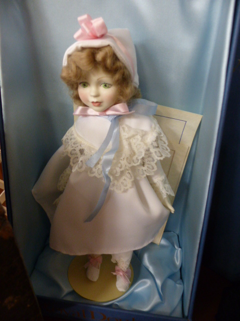 1950's Pedigree black doll, two similar and collection of vintage dolls to include Royal Doulton - Image 9 of 10