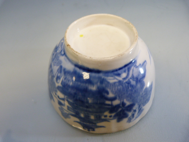 Pearlware Tea Bowl and saucer overglazed and painted. Along with a poss oriental blue and white - Image 11 of 11