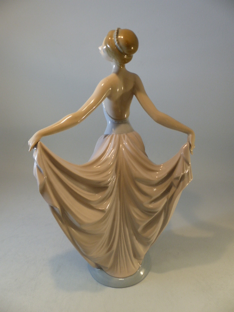 Lladro - figure of a ballerina, head tilted back and holding dress up - Image 2 of 4