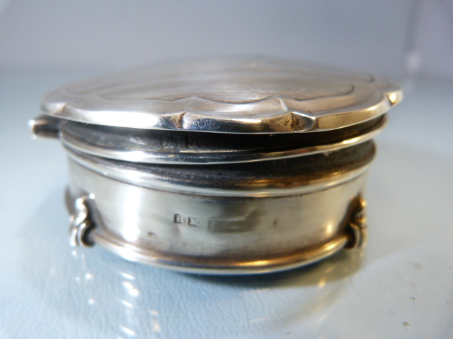 Georgian silver lidded trinket box - Hallmarks Rubbed. Makers Mark H.M (Poss Birmingham by Henry - Image 6 of 6