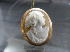 9ct Rose Gold Victorian approx 41.4mm x 33mm across Cameo Brooch of a female head faving right.