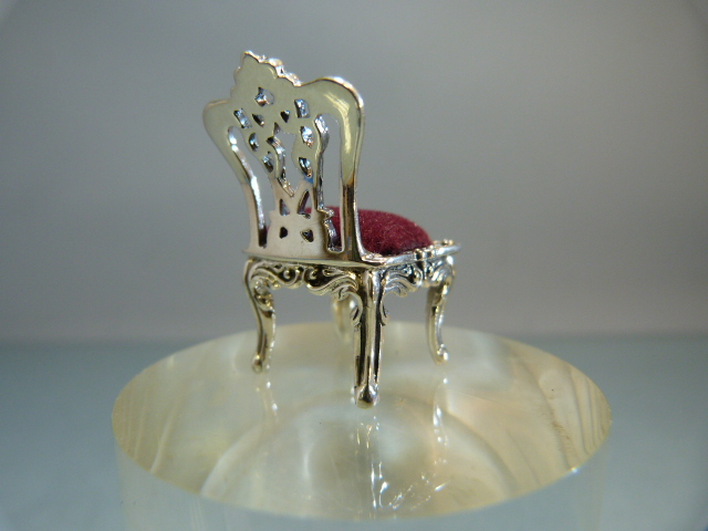 Silver pincushion in the form of Chippendale chair - Image 2 of 5