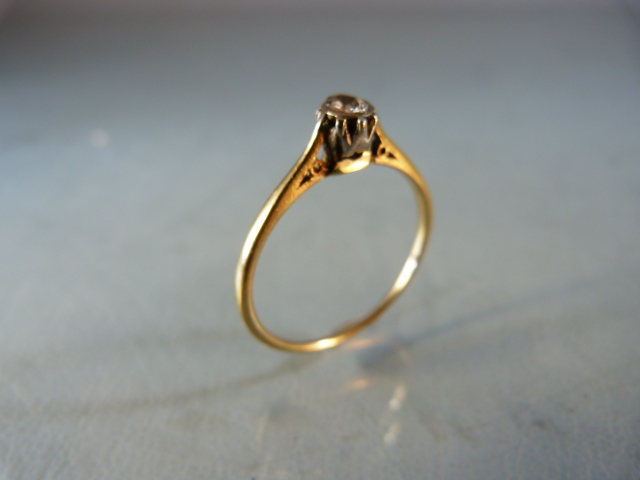 Single solitaire diamond ring on gold band (hallmarks rubbed) size P - Image 2 of 6